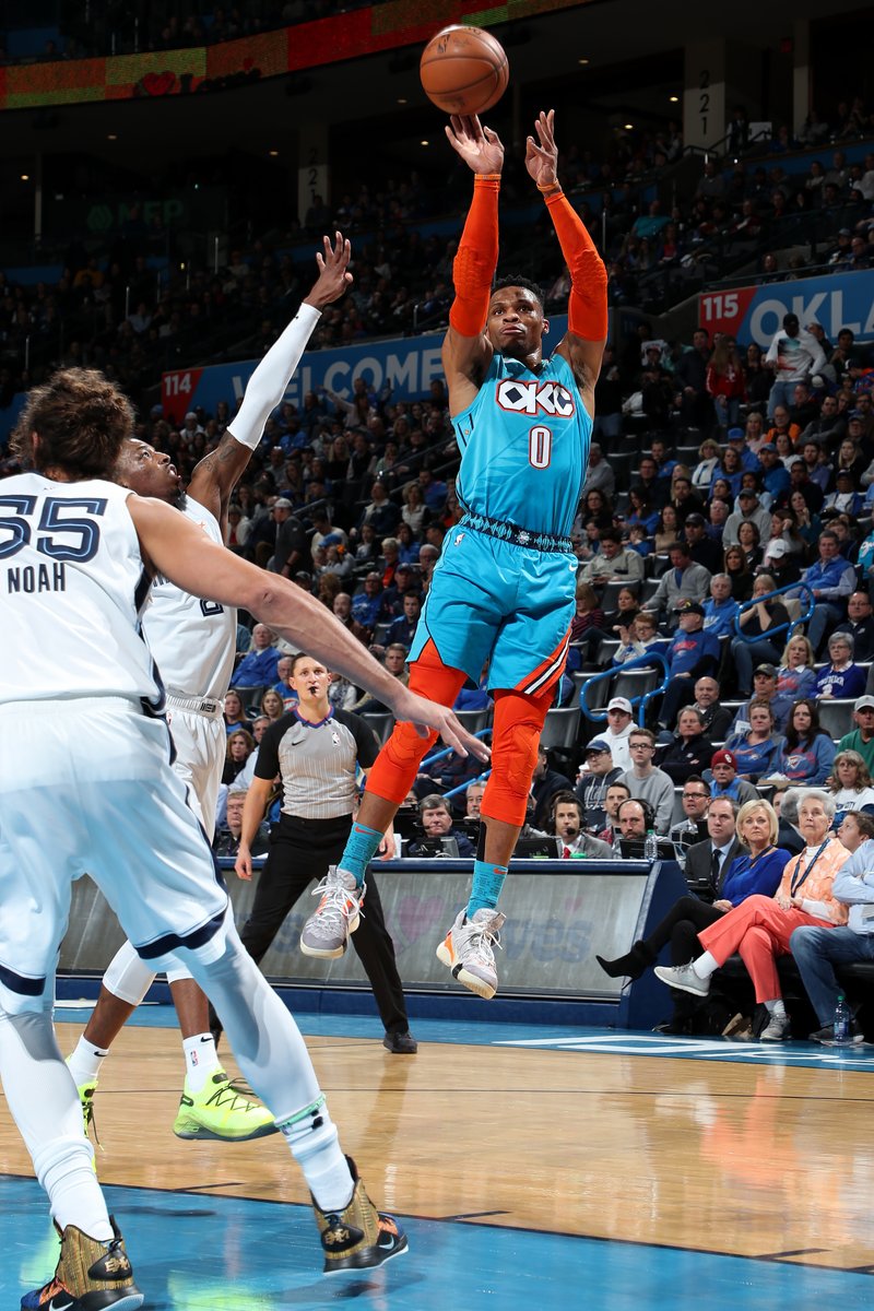 帮助队友完 帮助队友完